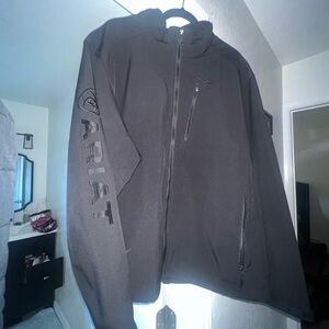 Ariat Logo 2.0 Softshell Jacket